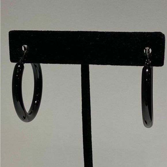 Nine West Womens Black Hoop Beyonce Style Avril Lavigne Style Earrings Gift - Picture 2 of 6